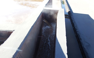 تصویری از سرریز پساب در سایت فولاد غدیر ایرانیان